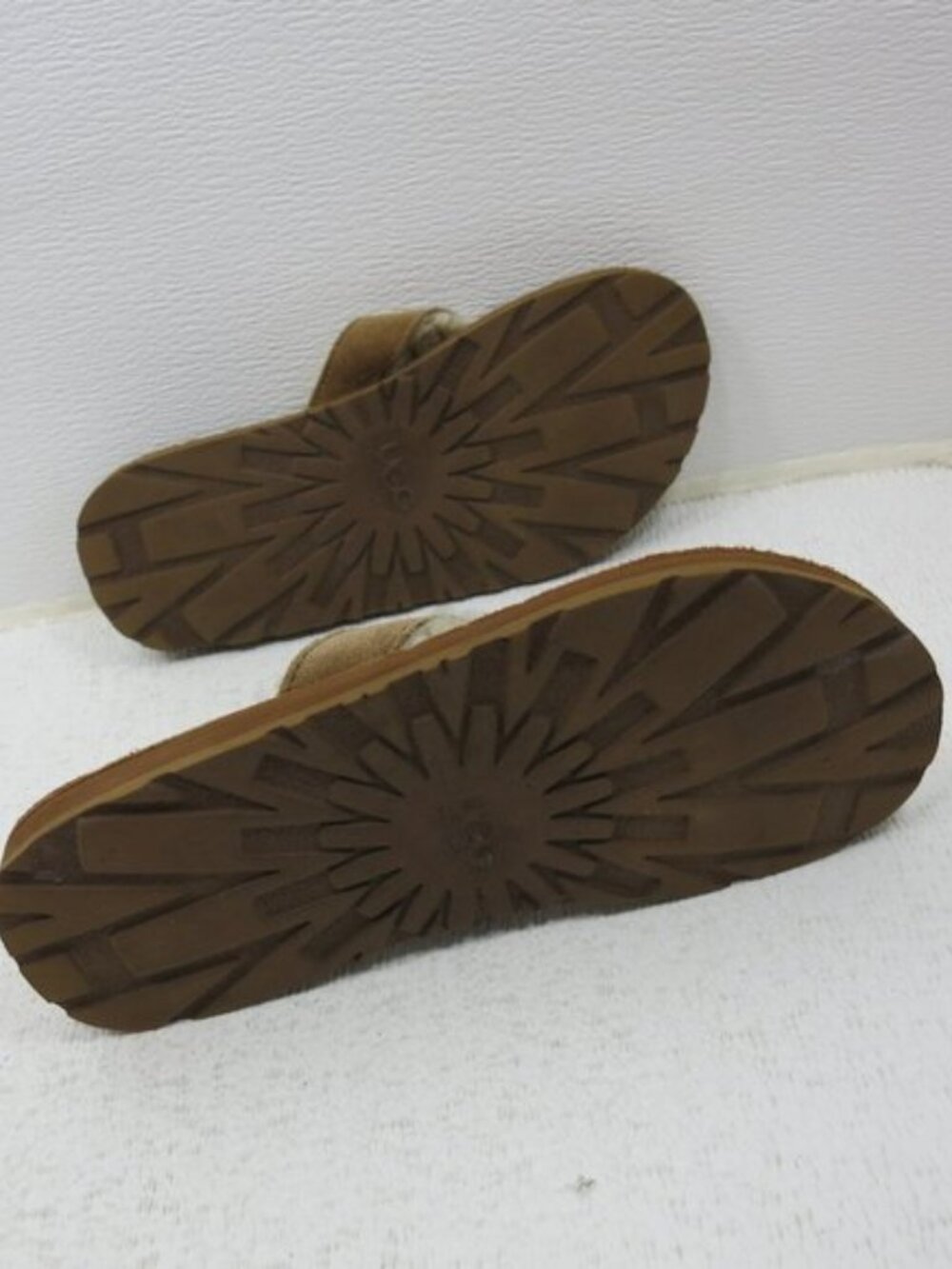 UGG Sandals Australia Sheerling Inner Lining Slide Casual Comfort Footwear Sz 7 - Picture 2 of 6